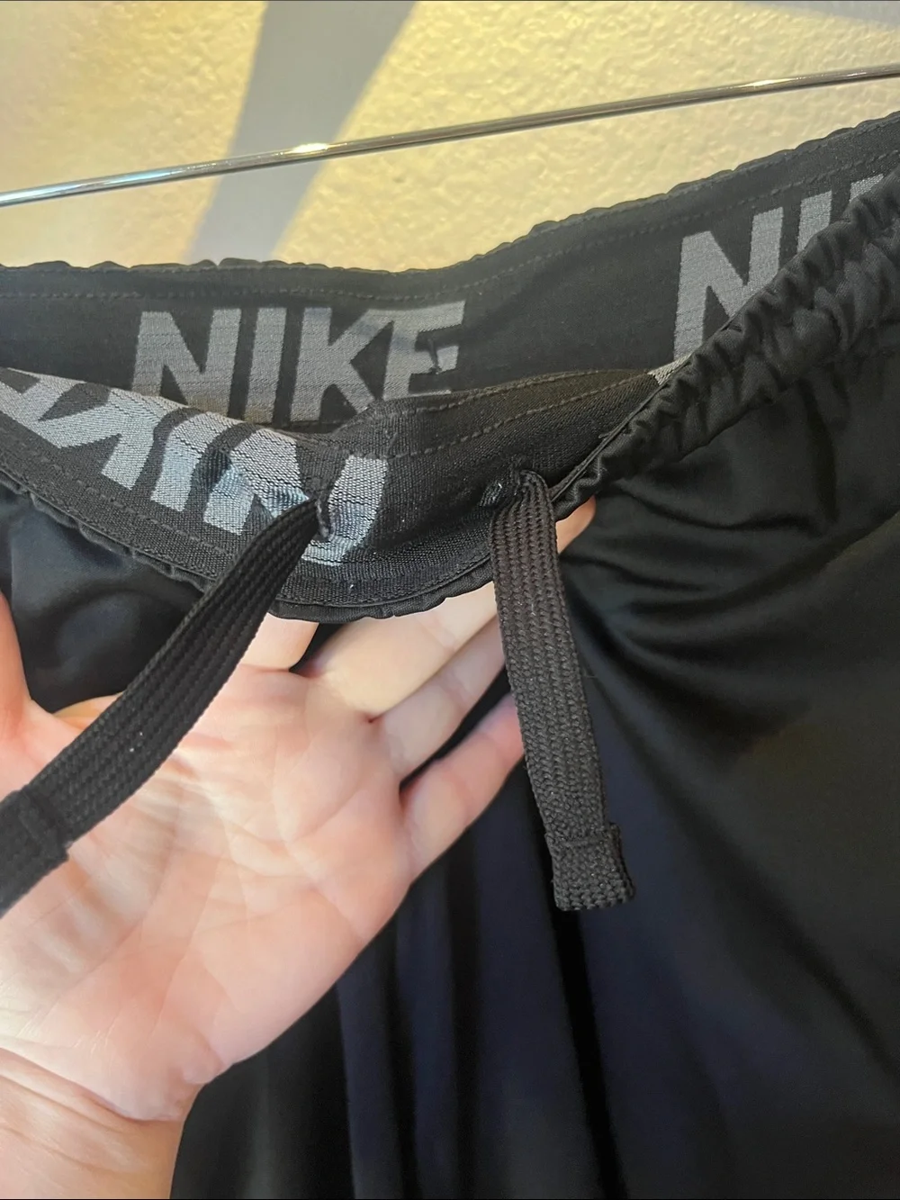 Nike Boys Shorts Size Large Black Orange Logo